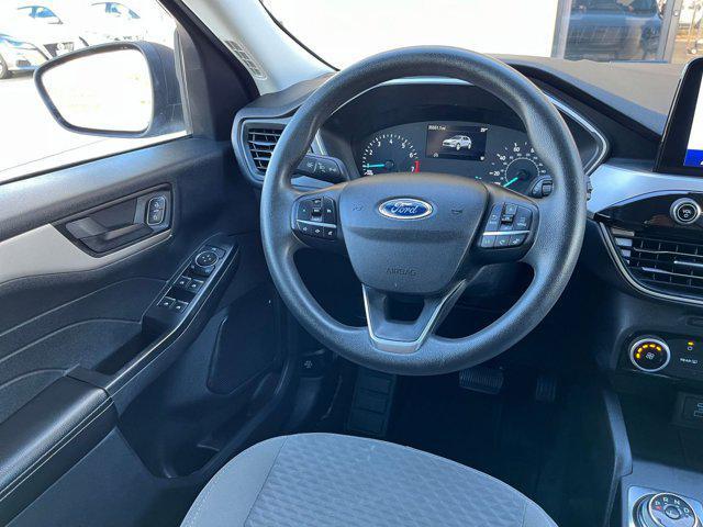 Photo of 2022 Iconic Silver Metallic Ford Escape