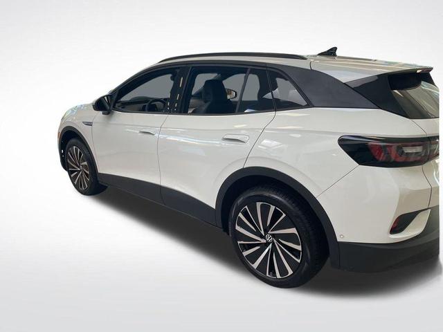 Photo of 2025 Pure White Volkswagen ID.4