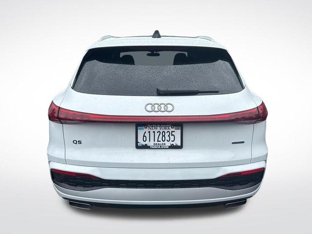 Photo of 2025 Glacier White Metallic Audi Q5