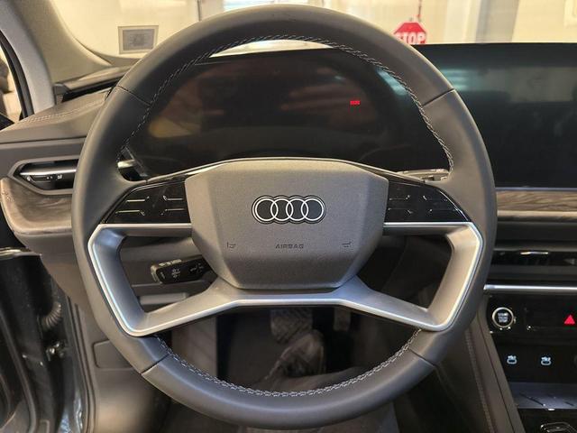 Photo of 2025 Tambora Gray Metallic Audi Q5