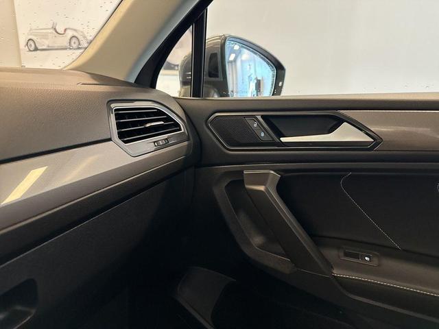 Photo of 2022 Platinum Gray Metallic Volkswagen Tiguan