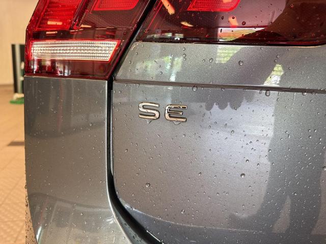 Photo of 2022 Platinum Gray Metallic Volkswagen Tiguan