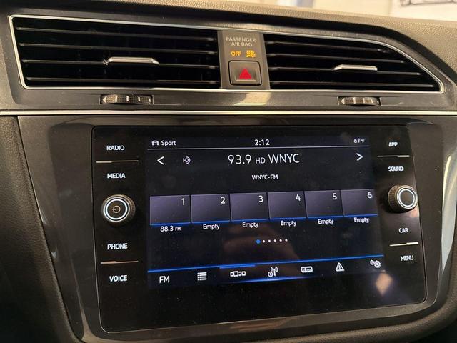 Photo of 2022 Platinum Gray Metallic Volkswagen Tiguan