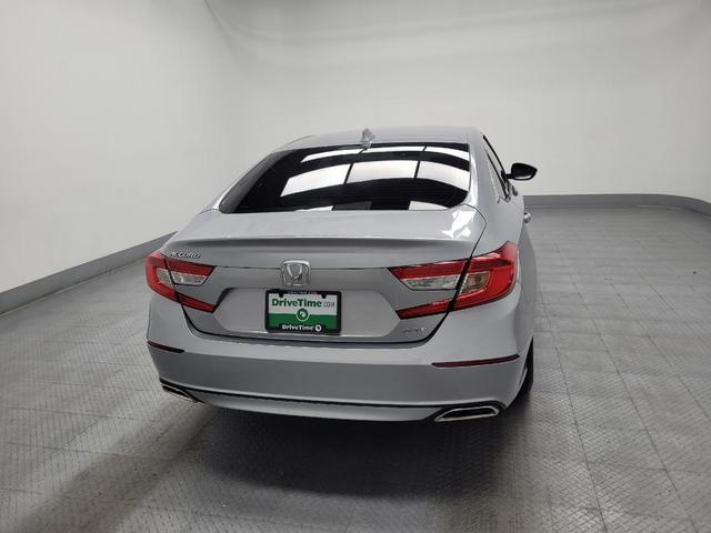 Photo of 2018 Lunar Silver Metallic Honda Accord