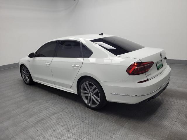 Photo of 2018 Pure White Volkswagen Passat