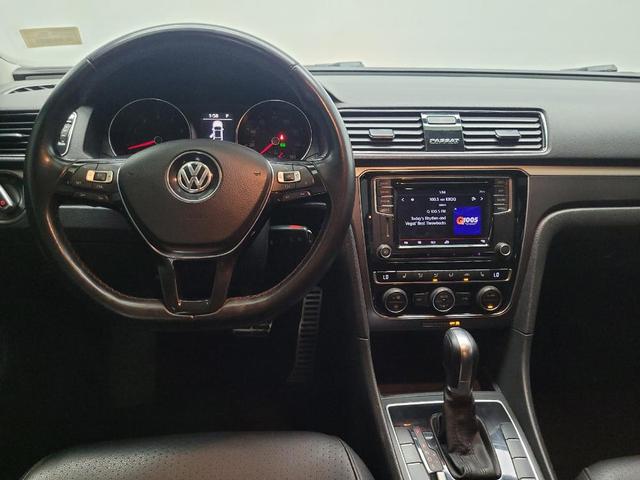 Photo of 2018 Pure White Volkswagen Passat