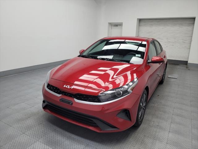 Photo of 2023 Currant Red Kia Forte