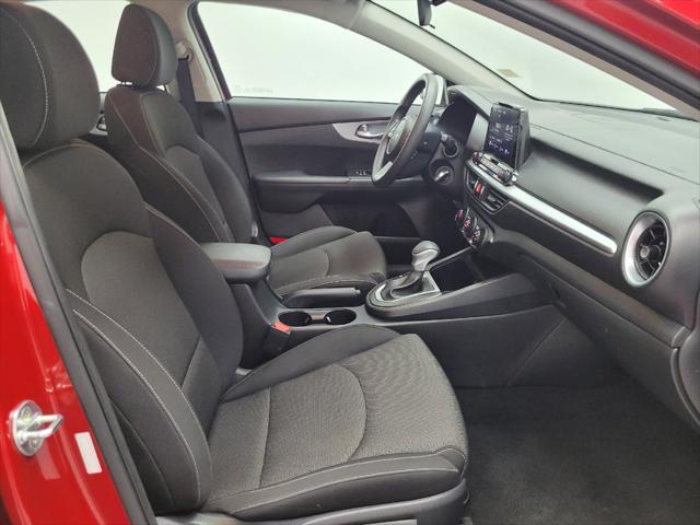Photo of 2023 Currant Red Kia Forte