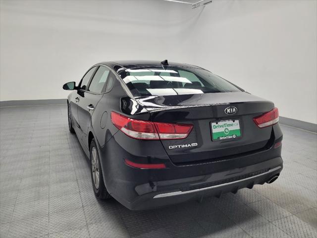 Photo of 2020 Ebony Black Kia Optima