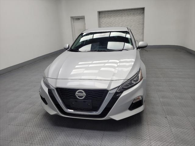 Photo of 2022 Brilliant Silver Metallic Nissan Altima