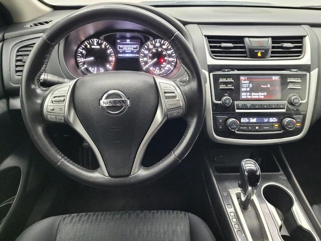 Photo of 2018 Storm Blue Nissan Altima