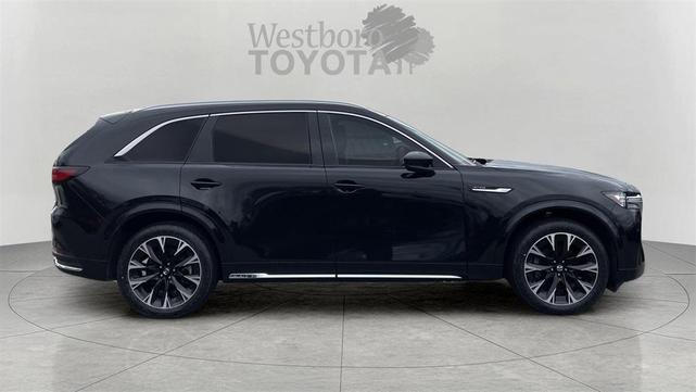 Photo of 2024 Jet Black Mica Mazda CX-90