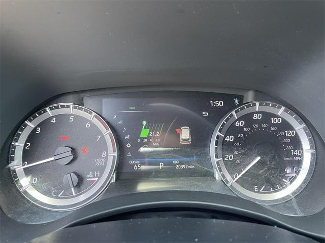 Photo of 2024 Midnight Black Metallic Toyota Highlander