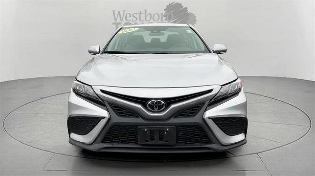 Photo of 2022 Silver Toyota Camry