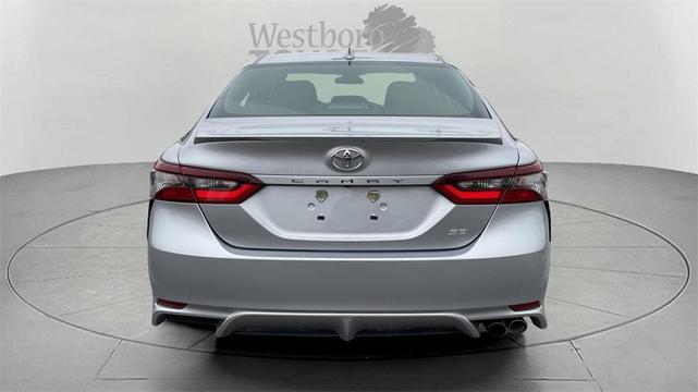 Photo of 2022 Silver Toyota Camry