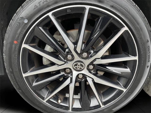 Photo of 2022 Silver Toyota Camry