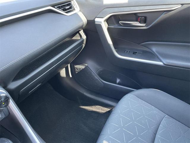 Photo of 2022 Silver Toyota RAV4