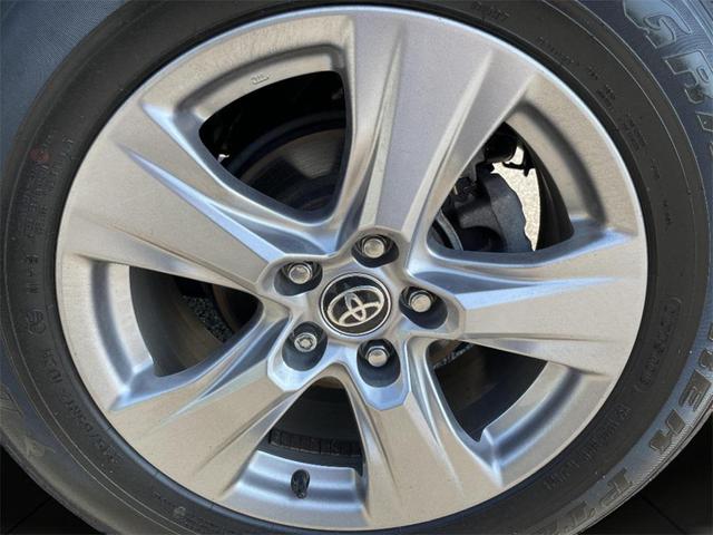 Photo of 2022 Silver Toyota RAV4
