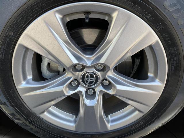 Photo of 2022 Silver Toyota RAV4