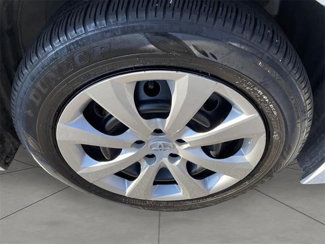 Photo of 2022 White Toyota Corolla
