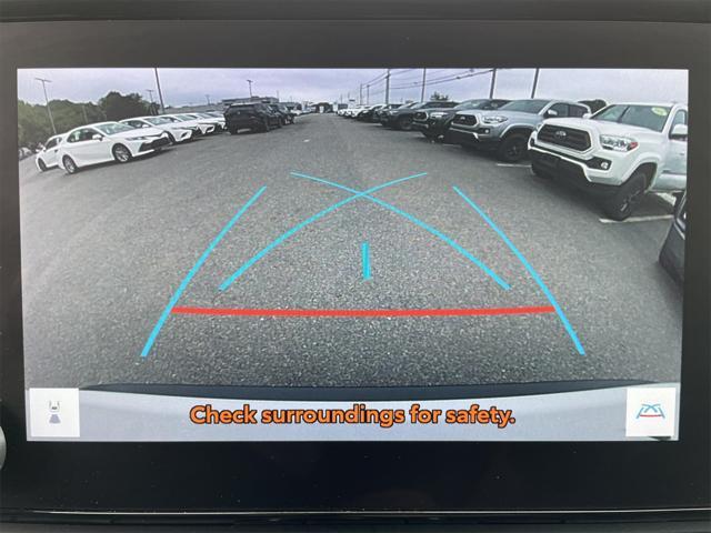 Photo of 2024 Ice Cap Toyota RAV4