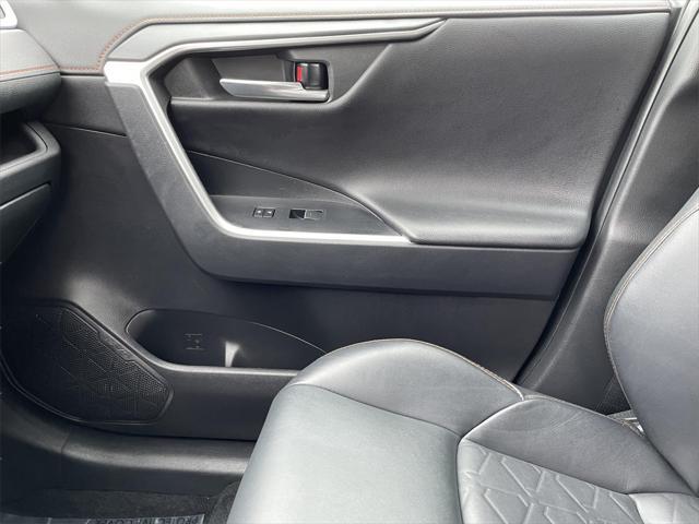 Photo of 2024 Ice Cap Toyota RAV4