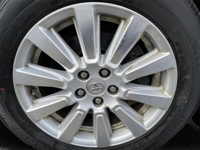 Photo of 2017 Gray Toyota Sienna
