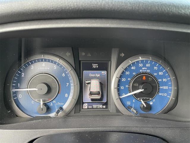 Photo of 2017 Gray Toyota Sienna
