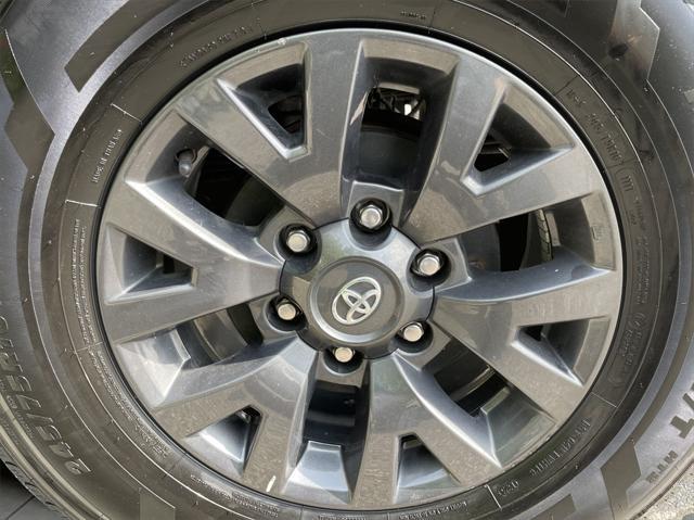 Photo of 2022 Black Toyota Tacoma