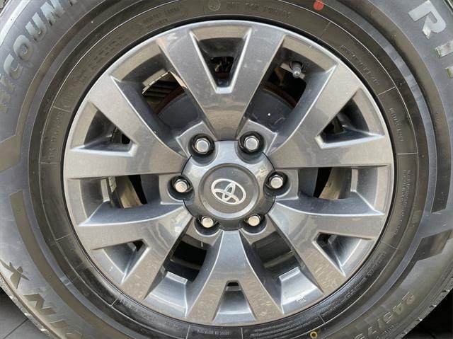 Photo of 2022 Black Toyota Tacoma