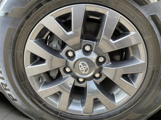 Photo of 2022 Black Toyota Tacoma