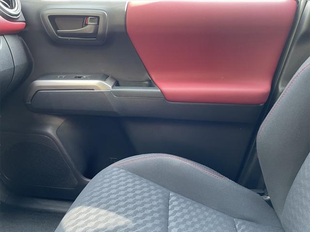 Photo of 2022 Black Toyota Tacoma