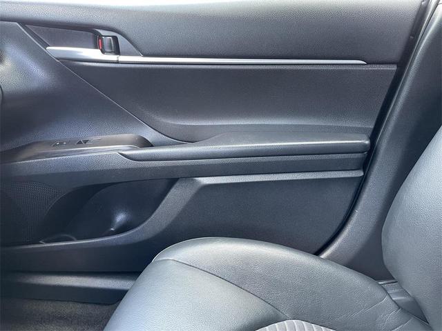 Photo of 2023 Midnight Black Metallic Toyota Camry