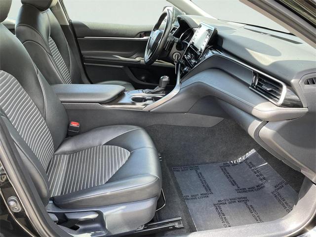 Photo of 2023 Midnight Black Metallic Toyota Camry