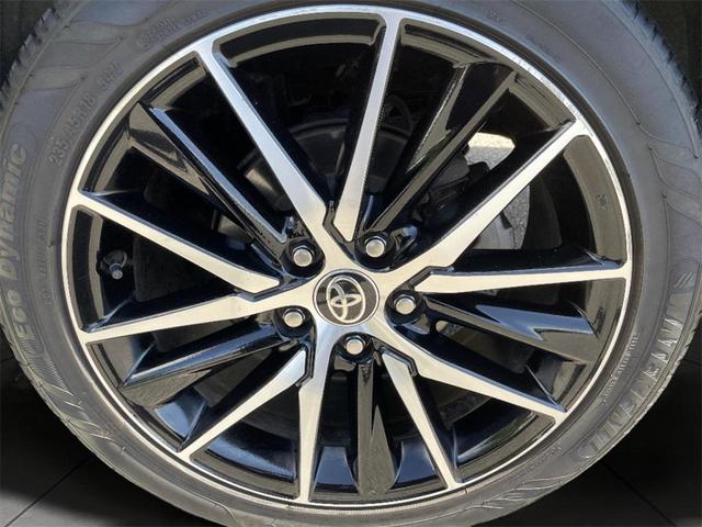 Photo of 2023 Midnight Black Metallic Toyota Camry