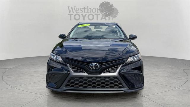 Photo of 2023 Midnight Black Metallic Toyota Camry