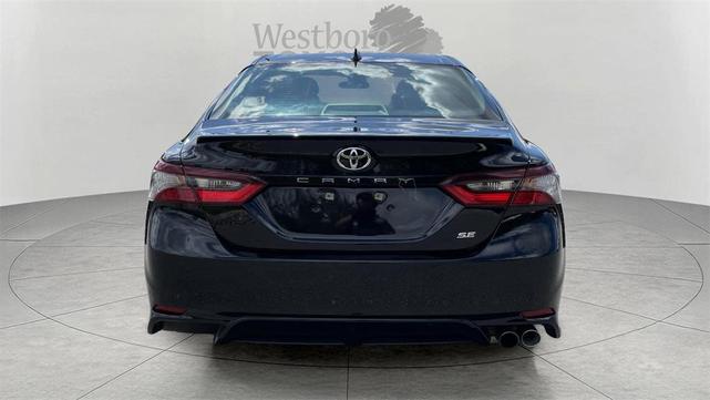 Photo of 2023 Midnight Black Metallic Toyota Camry