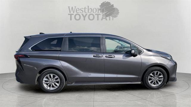 Photo of 2023 Gray Toyota Sienna