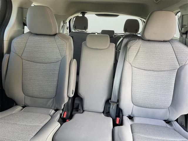 Photo of 2023 Gray Toyota Sienna