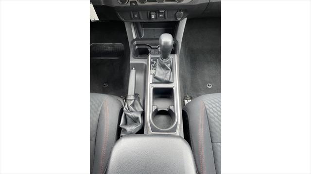 Photo of 2022 White Toyota Tacoma