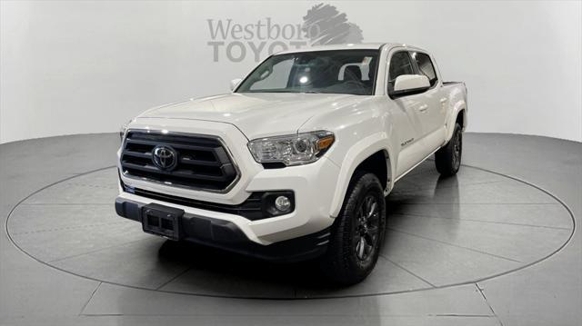 Photo of 2022 White Toyota Tacoma