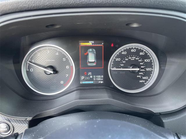 Photo of 2024 Ice Silver Metallic Subaru Forester