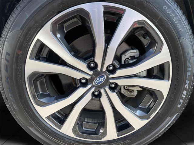 Photo of 2024 Ice Silver Metallic Subaru Forester
