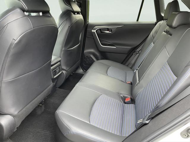 Photo of 2022 White Toyota RAV4 Hybrid