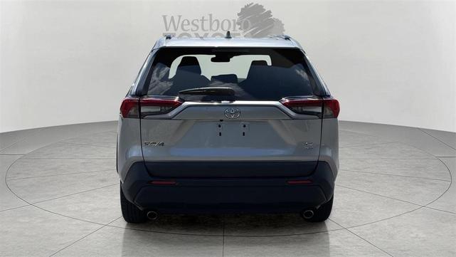 Photo of 2020 Silver Toyota RAV4