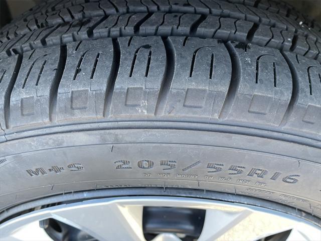 Photo of 2022 Black Sand Pearl Toyota Corolla