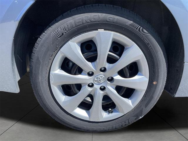 Photo of 2022 Gray Toyota Corolla
