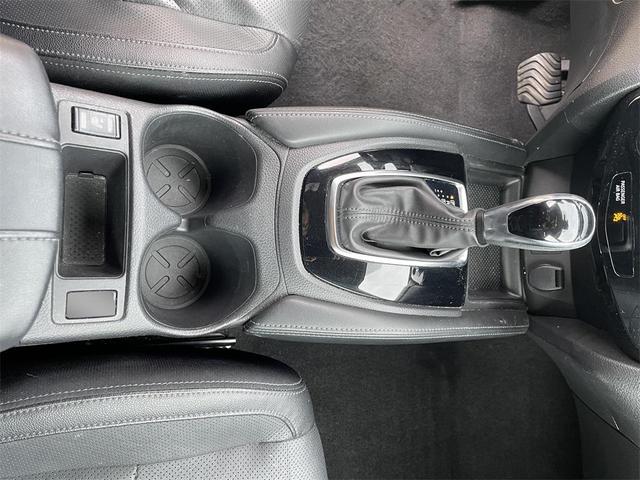 Photo of 2018 Brilliant Silver Nissan Rogue