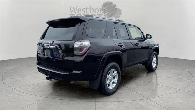 Photo of 2024 Midnight Black Metallic Toyota 4Runner