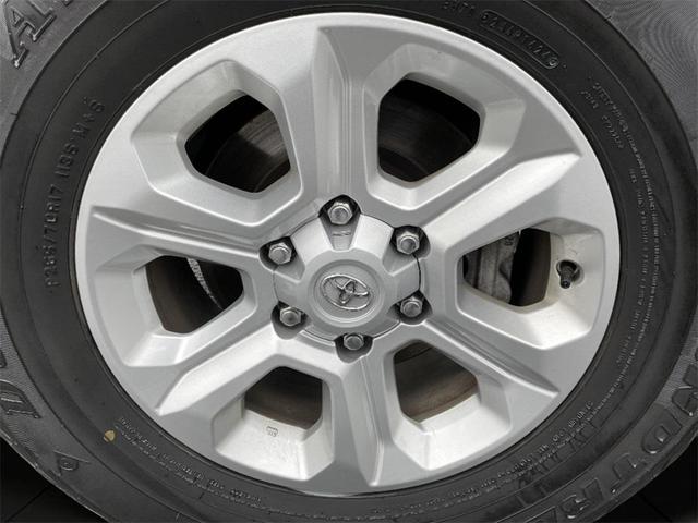 Photo of 2024 Midnight Black Metallic Toyota 4Runner